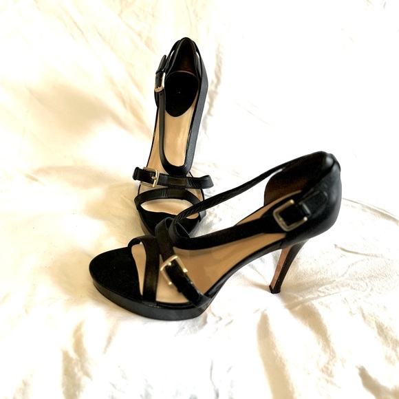 Cole Haan Shoes - 👠🌺EUC Cole Haan Heels… gorgeous